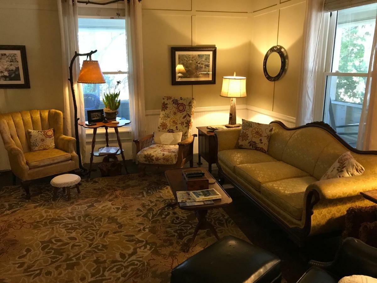 Clover Magnolia House & Gardens B&B المظهر الخارجي الصورة